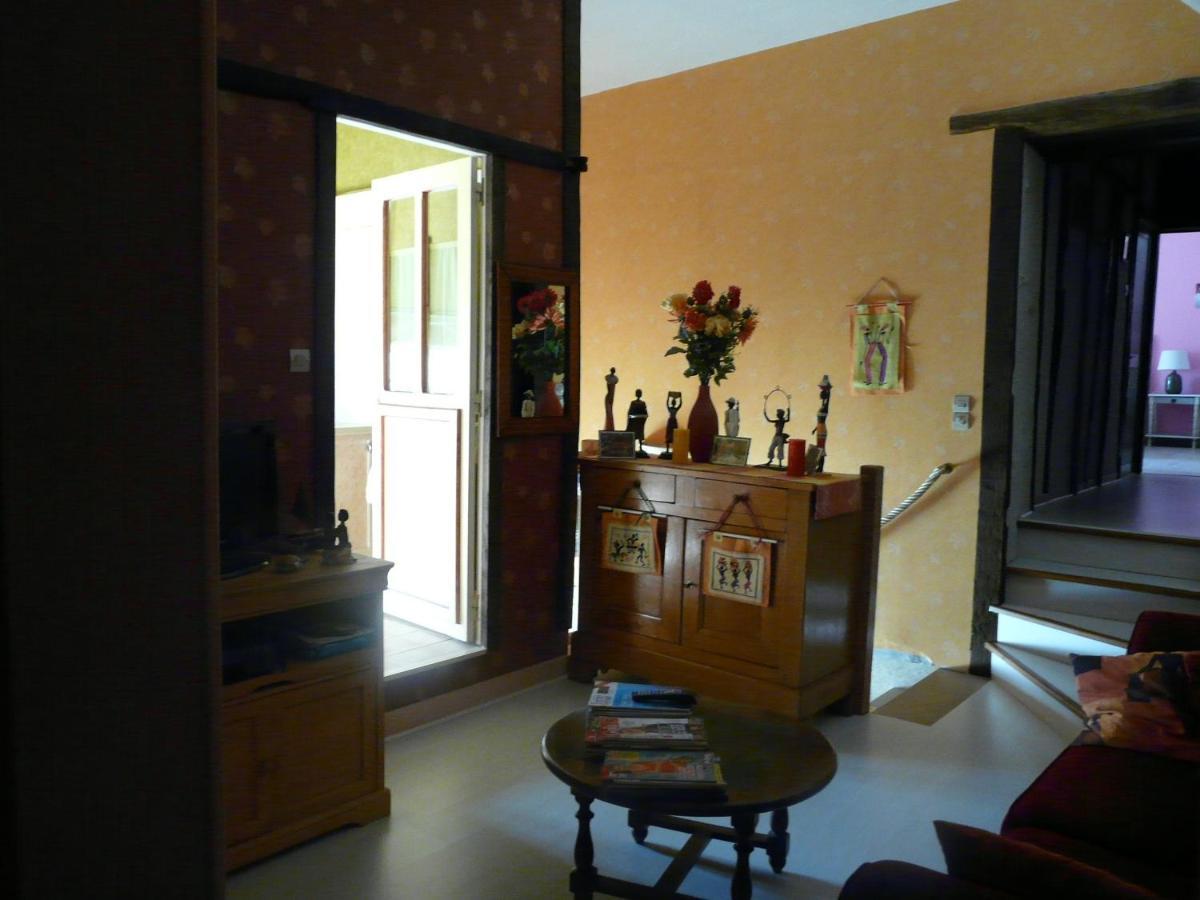 Les Hirondelles Bed & Breakfast Onzain Exterior photo