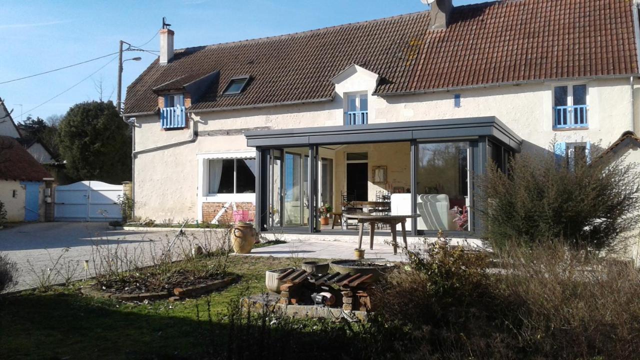 Les Hirondelles Bed & Breakfast Onzain Exterior photo